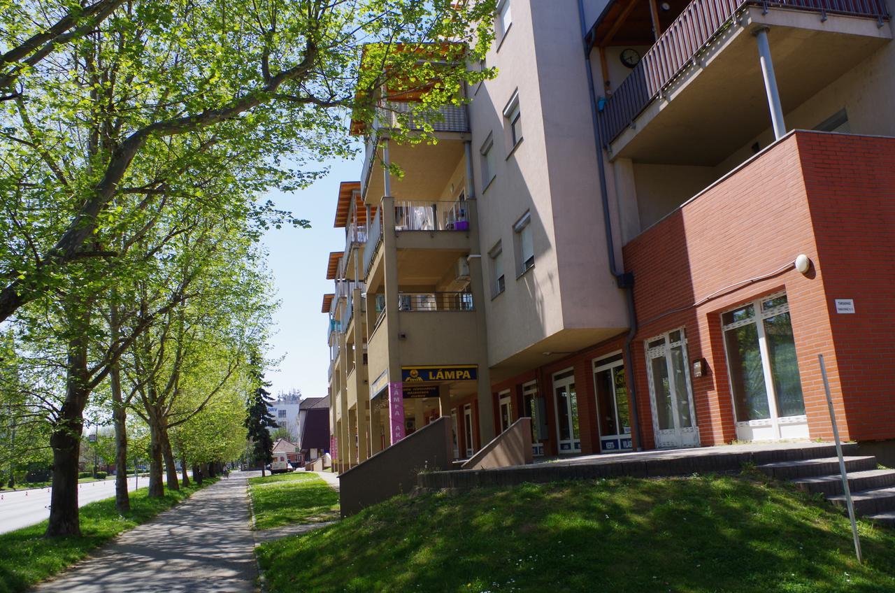 Aquamarin Studio Apartman Siofok Exterior photo